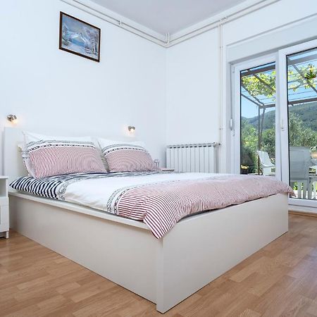 Apartments Draganic Jelsa  Kültér fotó