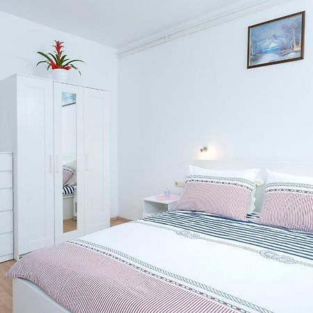 Apartments Draganic Jelsa  Kültér fotó
