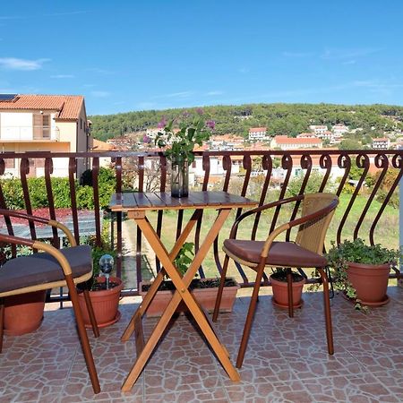 Apartments Draganic Jelsa  Kültér fotó