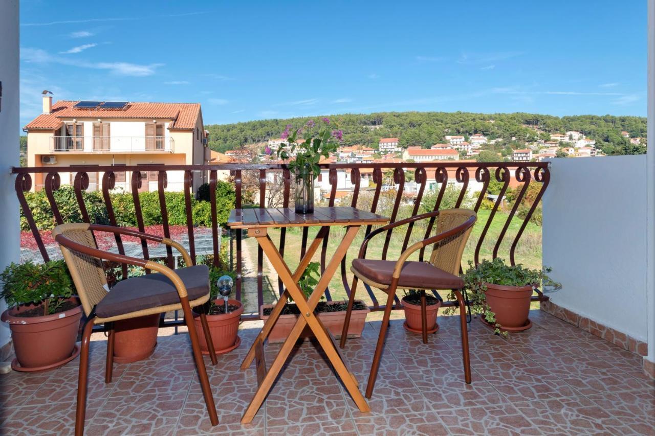 Apartments Draganic Jelsa  Kültér fotó