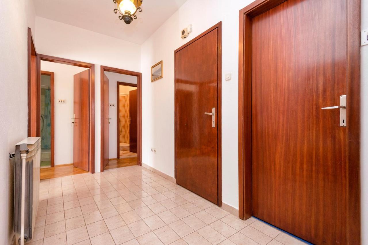 Apartments Draganic Jelsa  Kültér fotó