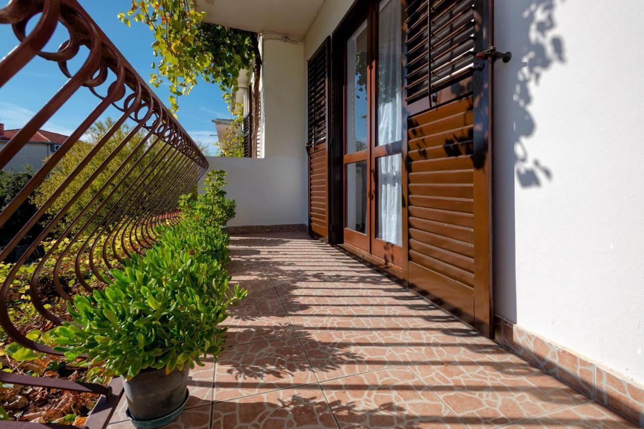 Apartments Draganic Jelsa  Kültér fotó